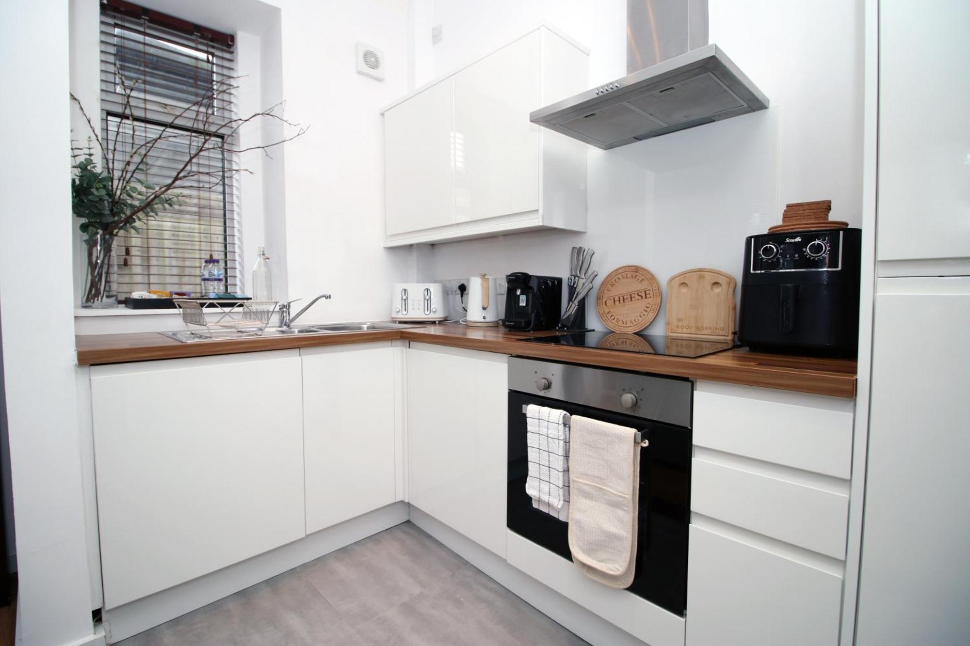 Coastal Penarth Dream! Close To Cardiff Superb Location Near Bars And Restaurants! Dog Friendly And Welcome Breakfast Pack! Exteriör bild